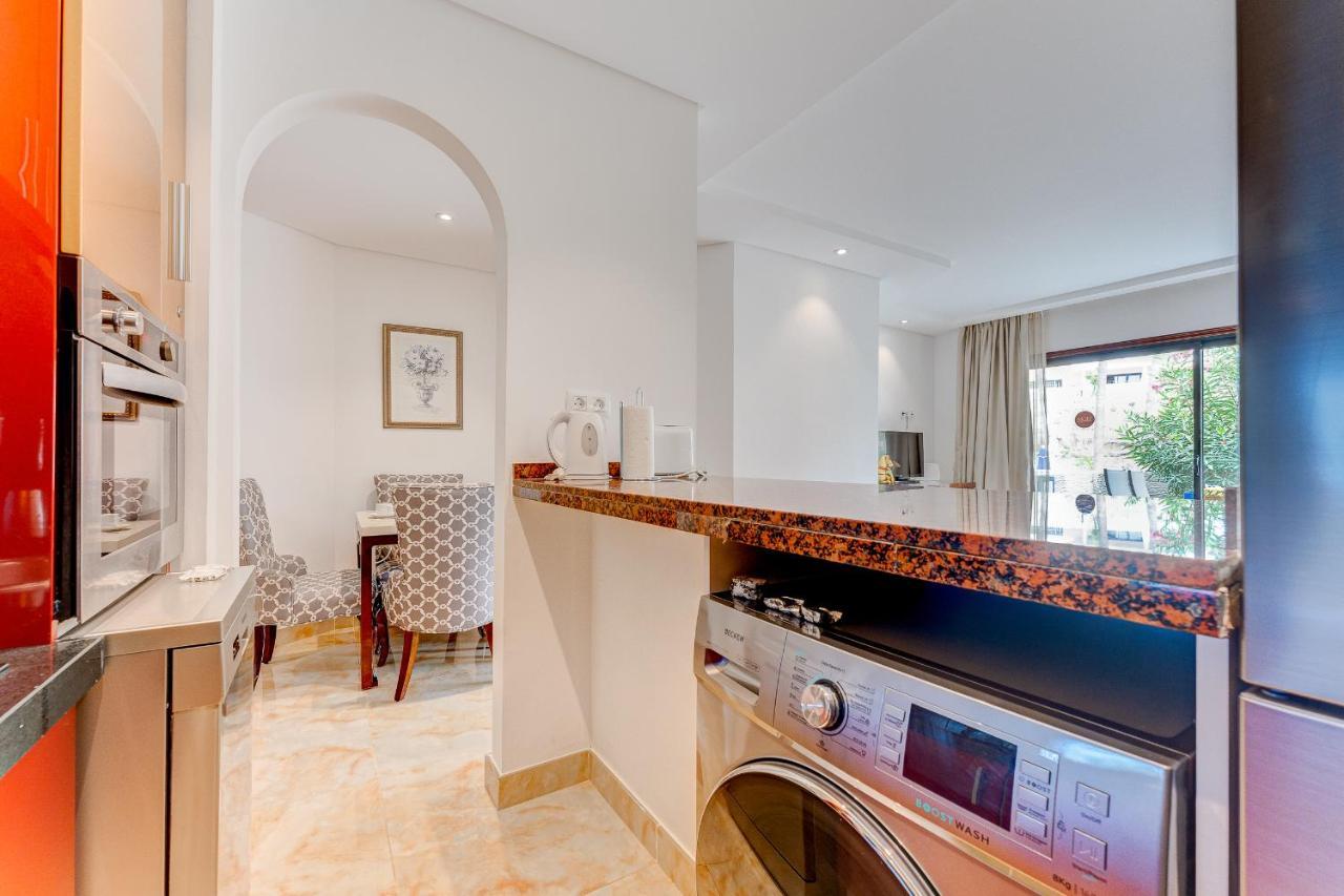 Brand New Apartment In Park Albatros With Pool View サンミゲル・デ・アボナ エクステリア 写真