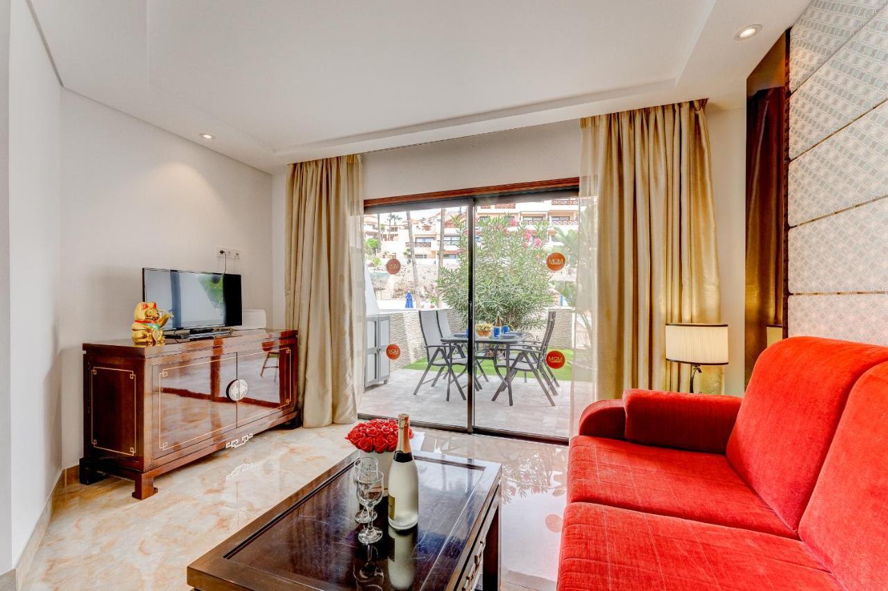 Brand New Apartment In Park Albatros With Pool View サンミゲル・デ・アボナ エクステリア 写真